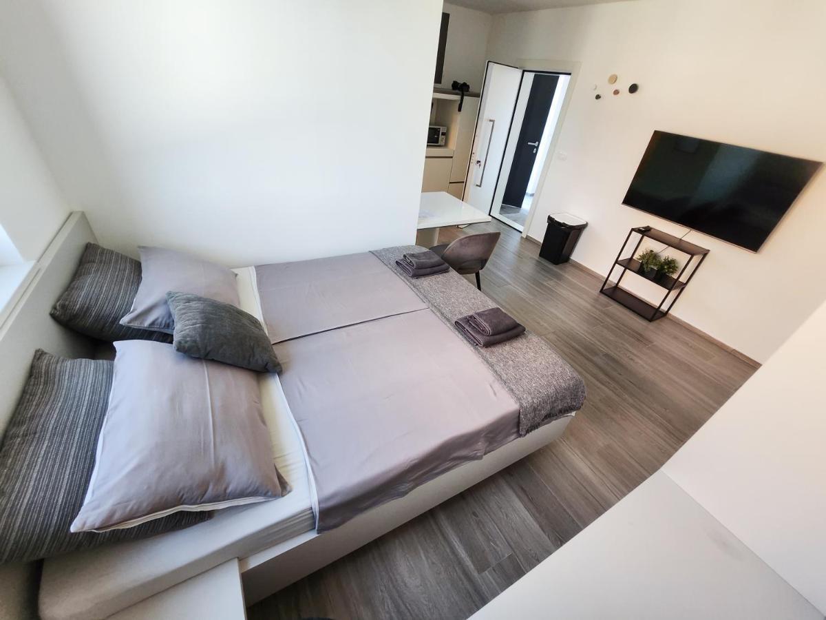 Villa Capris Apartments Копер Экстерьер фото